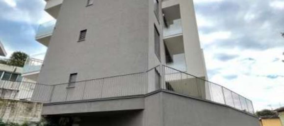 3غرفة شقة في Como, Italy رقم 6783 6