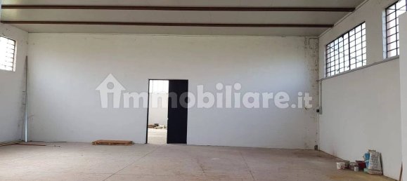 3 rooms Warehouse in Altopascio, Italy No. 334623 10