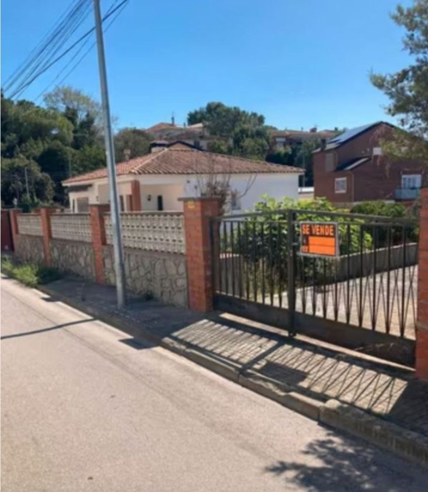 Grundstück in Barcelona, Spain 680m², Nr. 202915