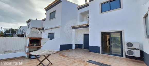 3 bedrooms House in Ferreiras, Portugal No. 18571 4