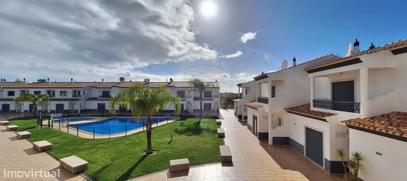 3 bedrooms House in Ferreiras, Portugal No. 18571 11