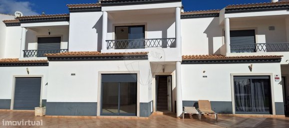 3 bedrooms House in Ferreiras, Portugal No. 18571 14