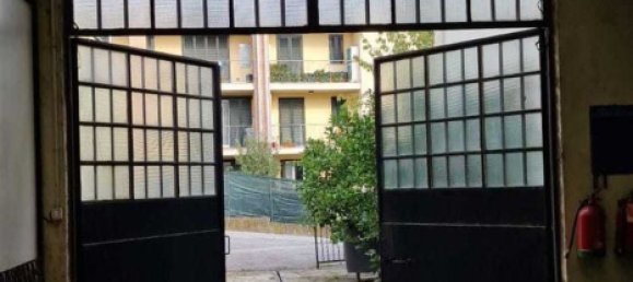 458m² Warehouse in Anzano del Parco, Italy No. 187597 5