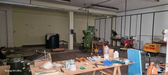 458m² Warehouse in Anzano del Parco, Italy No. 187597 6