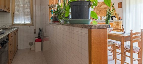 4 bedrooms Apartment in Rocca San Giovanni, Italy No. 289266 9