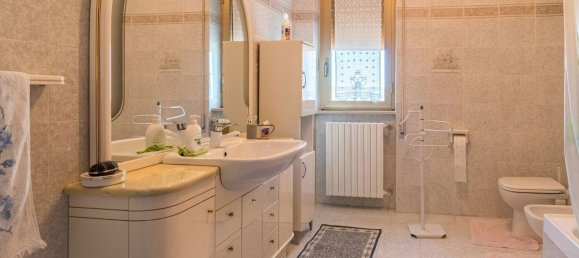 4 bedrooms Apartment in Rocca San Giovanni, Italy No. 289266 19