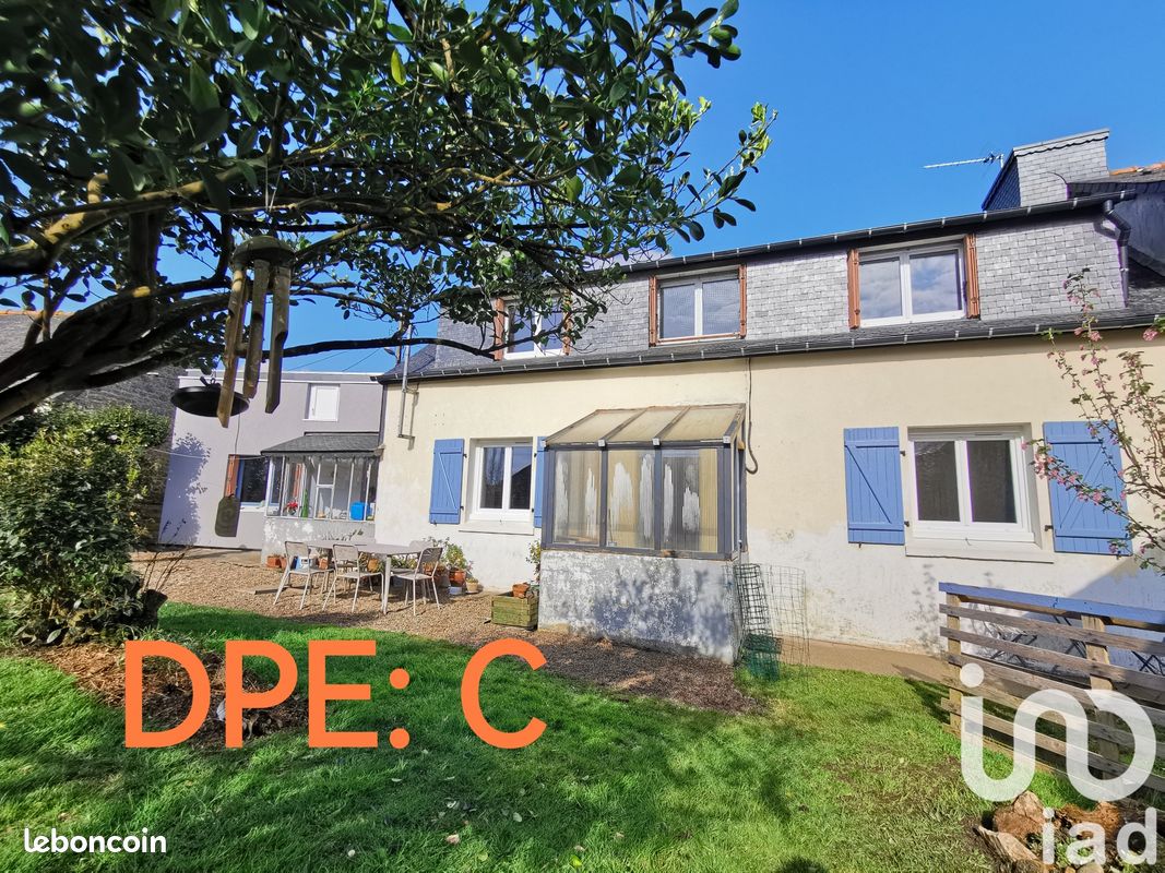 Casa de 5 divisões em Begard, France N.º 196361