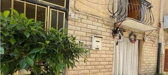 6 Schlafzimmer Haus in Bitritto, Italy, Nr. 325459 3