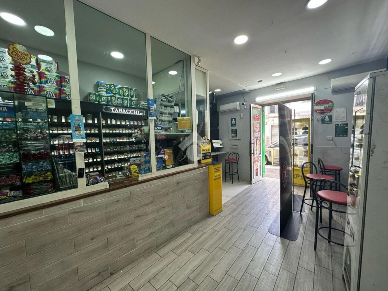 45m² Commercial property in Naples, Italy No. 176578