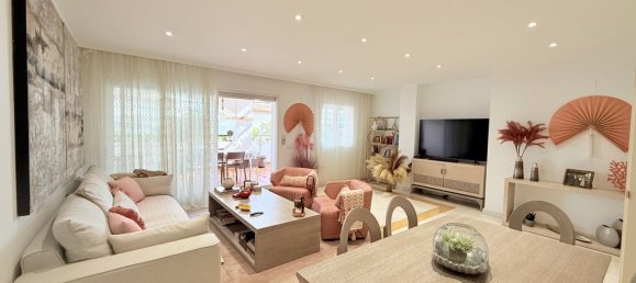Apartamento de 2 dormitorios en Marbella, Spain No. 124582 3