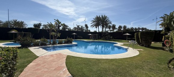 Apartamento de 2 dormitorios en Marbella, Spain No. 124582 2