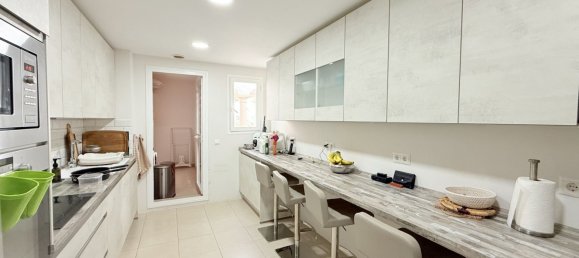 Apartamento de 2 dormitorios en Marbella, Spain No. 124582 10