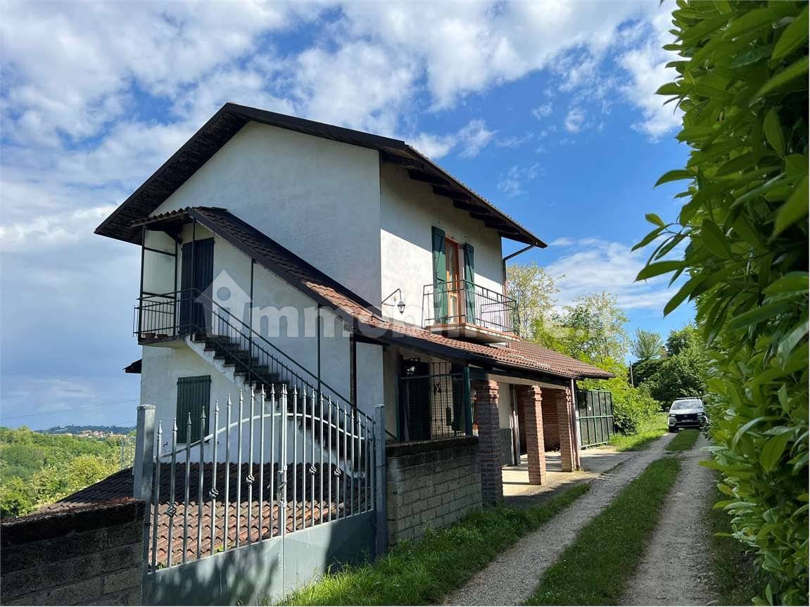 2 chambres Châteaux à Camerano Casasco, Italy No. 294101