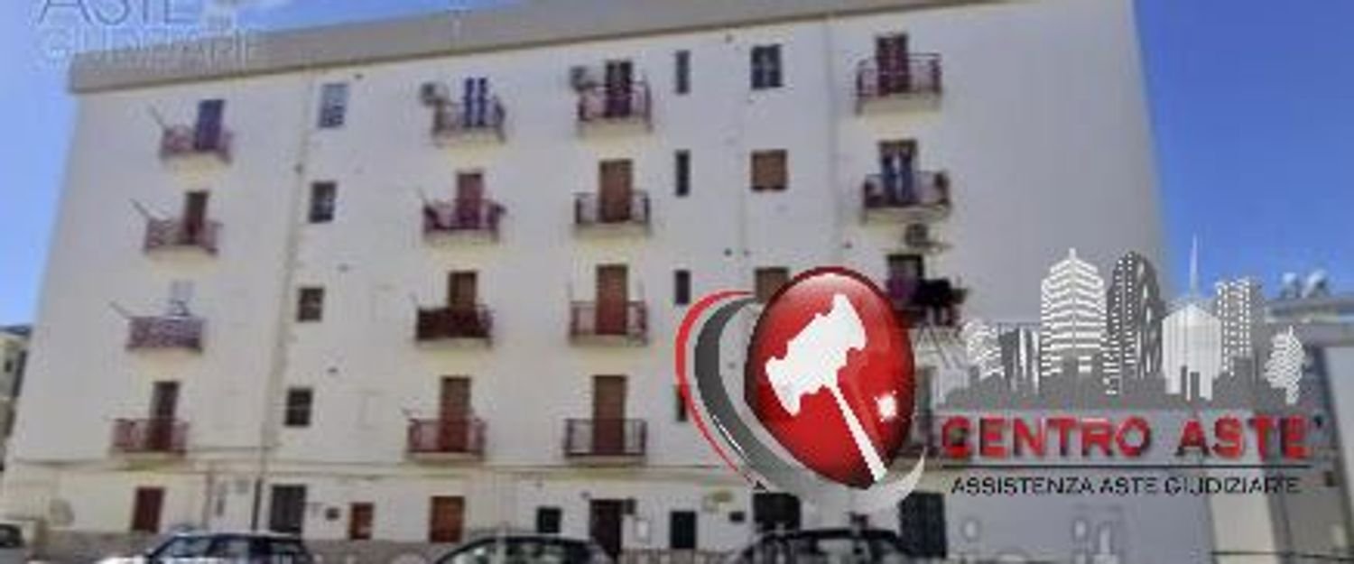 4 rooms Apartment in Castellaneta, Italy No. 283071