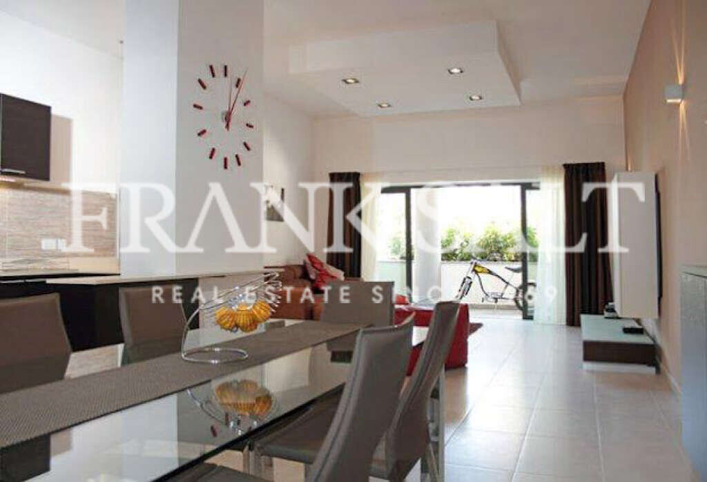 2 bedrooms Apartment in Saint Julian's, Malta No. 4076