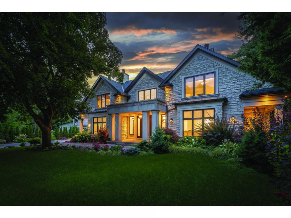 5 bedrooms House in Mississauga, Canada No. 647