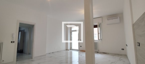 2 bedrooms Apartment in Ravenna, Italy No. 328976 2