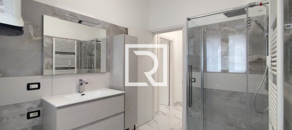 2 bedrooms Apartment in Ravenna, Italy No. 328976 7