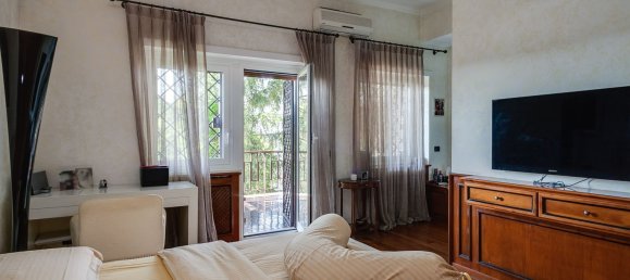 6 bedrooms Apartment in Rome, Italy No. 335505 10