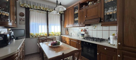 Вилла с 8 комнатами в Ариано нель Полезине, Италия № 41301 9