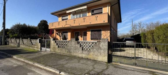 Вилла с 8 комнатами в Ариано нель Полезине, Италия № 41301 50