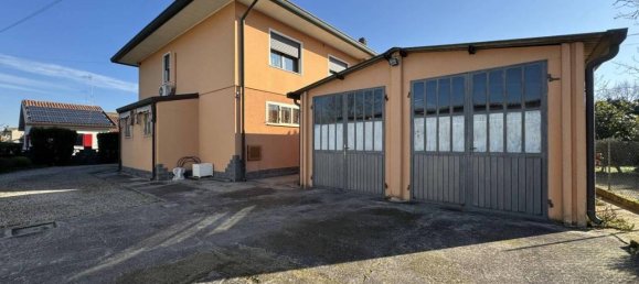 Вилла с 8 комнатами в Ариано нель Полезине, Италия № 41301 42