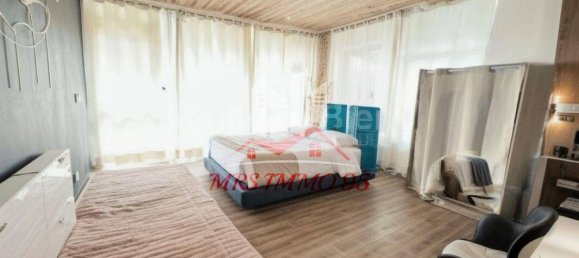 5 bedrooms House in Lamorlaye, France No. 86146 12