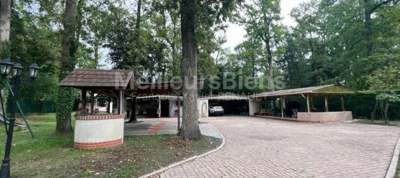 5 bedrooms House in Lamorlaye, France No. 86146 4