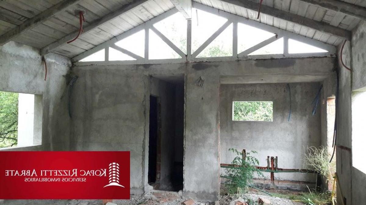  Land in Cordoba, Argentina No. 38536