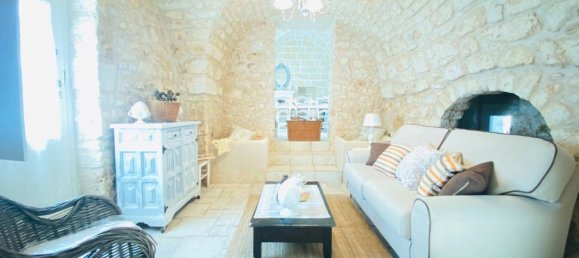 Дом с 6 комнатами в Каровиньо, Италия № 80169 5