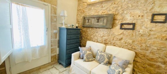 Дом с 6 комнатами в Каровиньо, Италия № 80169 20