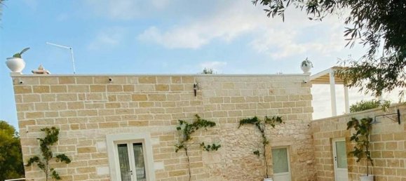 Дом с 6 комнатами в Каровиньо, Италия № 80169 2