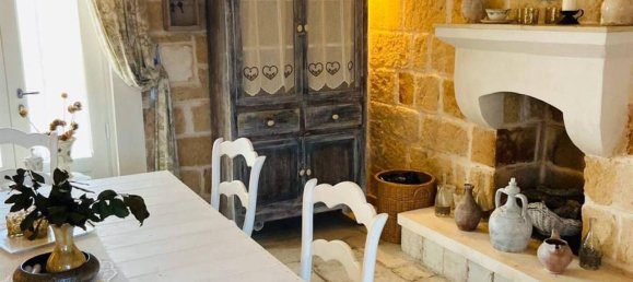 Дом с 6 комнатами в Каровиньо, Италия № 80169 6