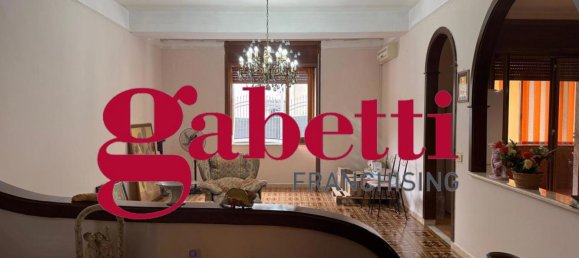 Apartamento de 5 habitaciónes en Marcianise, Italy No. 363209 7