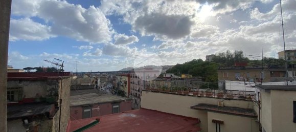 1 bedroom Apartment in Naples, Italy No. 356103 2