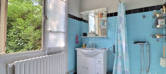 3 bedrooms House in Stains, France No. 299651 8