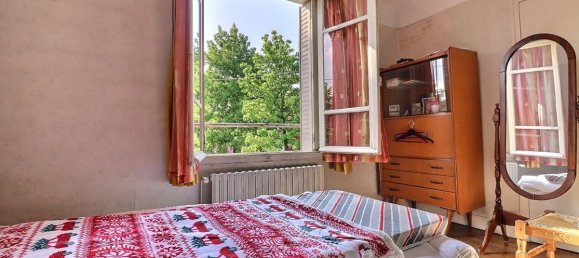 3 bedrooms House in Stains, France No. 299651 6