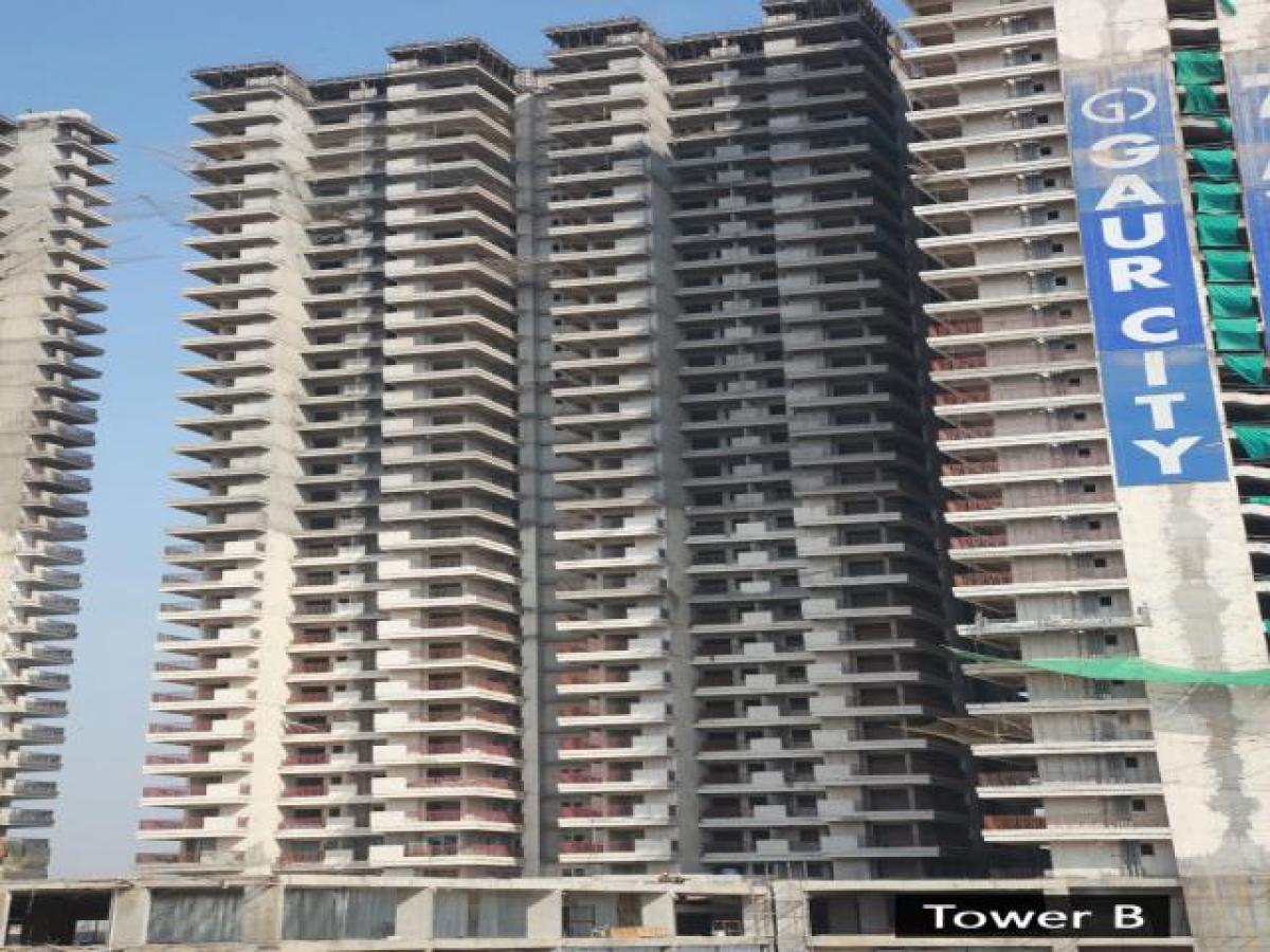 Casa de 2 dormitorios en Noida, India No. 65097