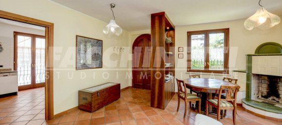 4 rooms Villa in Brescia, Italy No. 82479 11
