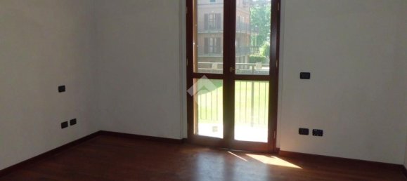 2-salle Appartement à Vernate, Italy No. 158334 13