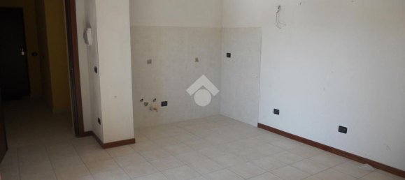 2-salle Appartement à Vernate, Italy No. 158334 5