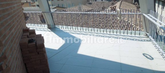 2 Schlafzimmer Penthouse in Reggio Emilia, Italy, Nr. 157297 6