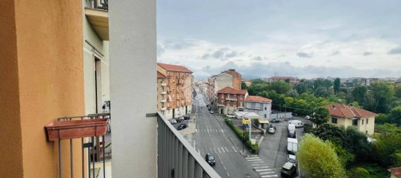 2 bedrooms Apartment in Turin, Italy No. 325034 12