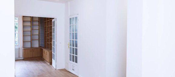 Casa de 6 dormitorios en Nanterre, France No. 333949 6