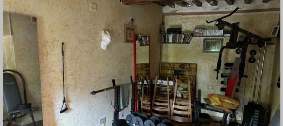 2-salle Appartement à Fabriano, Italy No. 280175 20