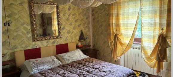 2-salle Appartement à Fabriano, Italy No. 280175 23