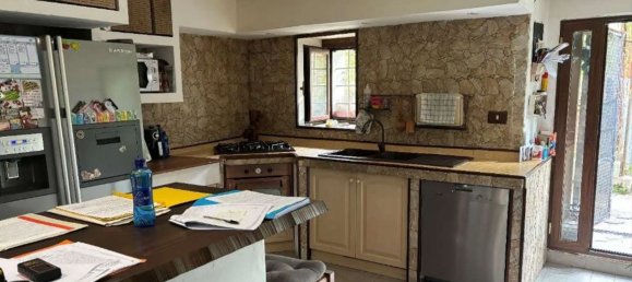 2-salle Appartement à Fabriano, Italy No. 280175 15