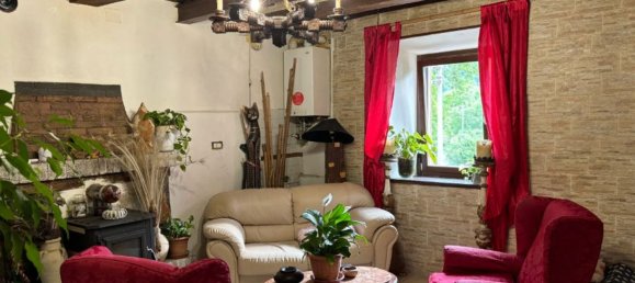2-salle Appartement à Fabriano, Italy No. 280175 6