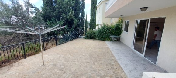 Вилла с 5 спальнями в Пейя, Кипр № 22 6