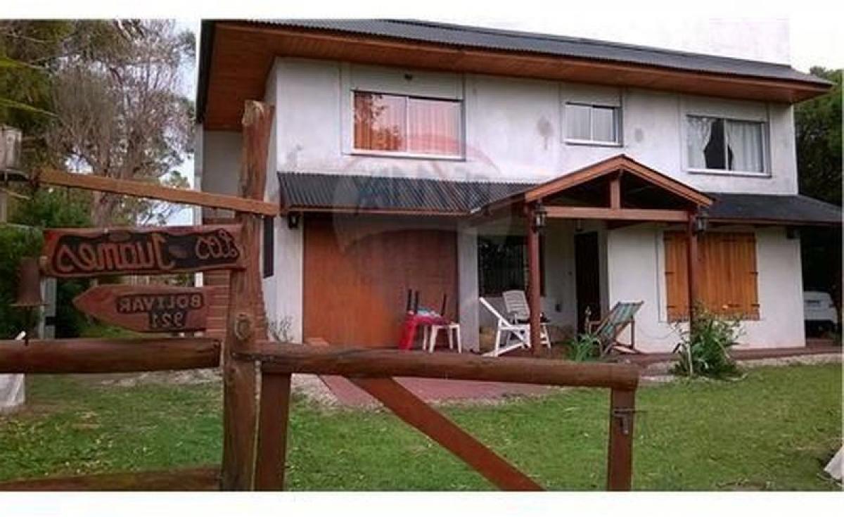 6 bedrooms House in Mar del Plata, Argentina No. 99147